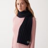 Unisex ribbed scarf