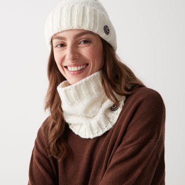 Women’s neck warmer in wool and mohair blend