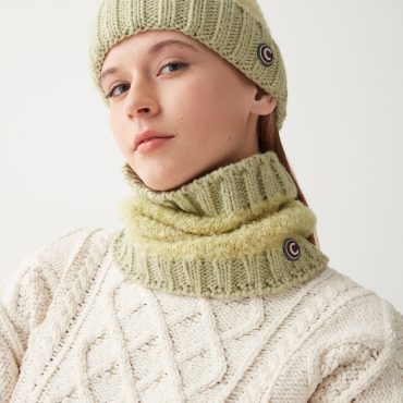 Women’s neck warmer in wool and mohair blend