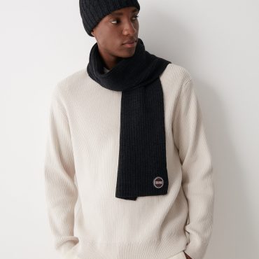 Unisex scarf in wool blend stockinette stitch