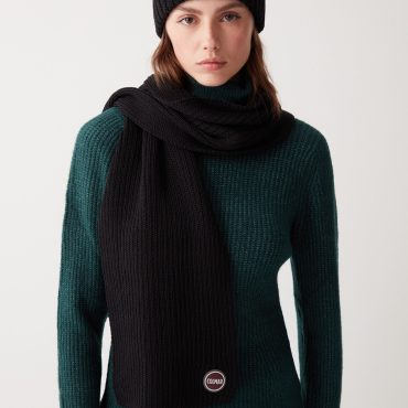 Unisex scarf in wool blend stockinette stitch