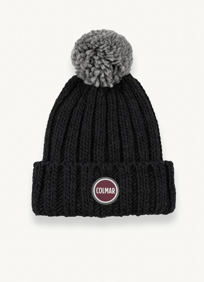 Unisex cap with maxi pompon