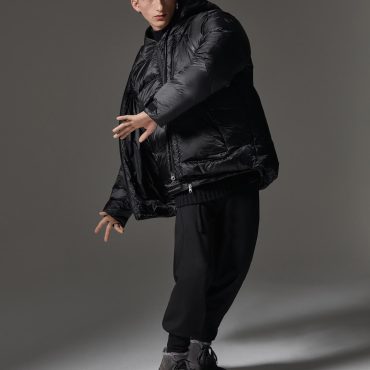 Solid-colour parka-style down jacket in mini rip-stop