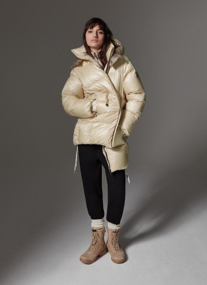 Maxi-down jacket with adjustable waist