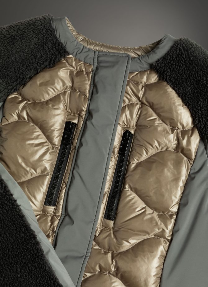 Iridescent round-neck coat - Image 6