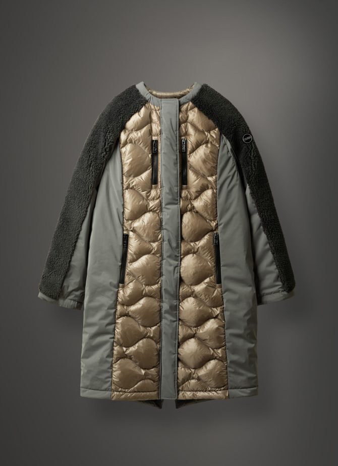Iridescent round-neck coat - Image 4