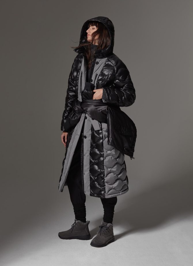 Coat with shimmering fixed hood