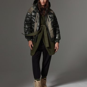 Bomber jacket with fixed hood and bubble quilting