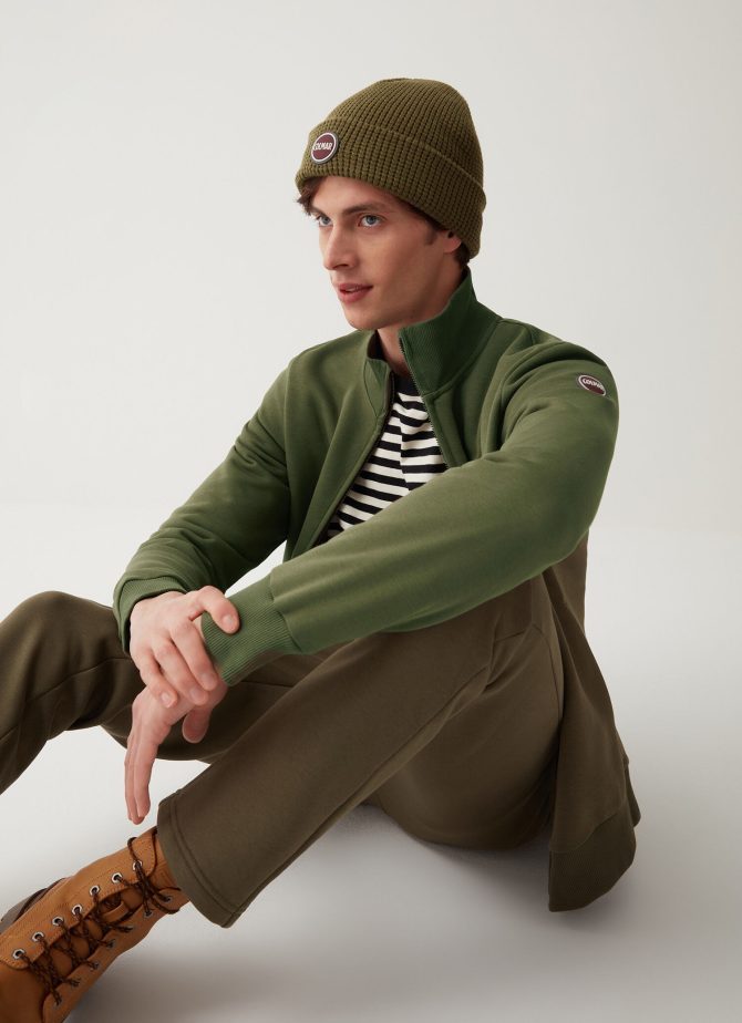 Full zip, high collar sweatshirt with side pockets