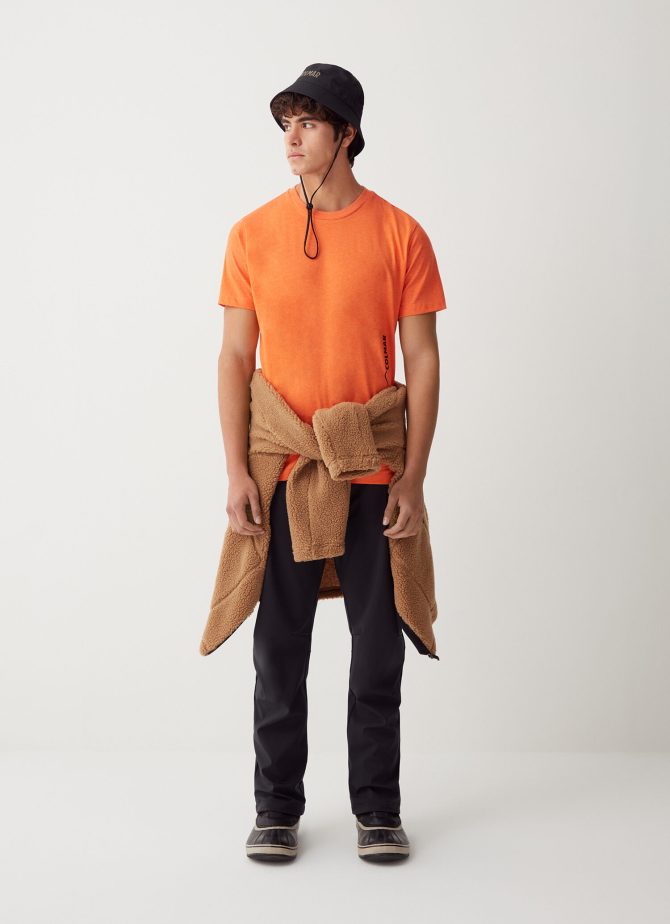 T-shirt with maxi-print on the back - Image 3