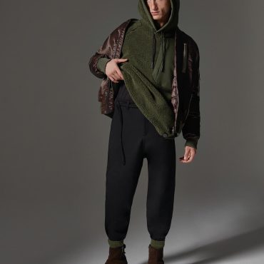 Interlock trousers with belt