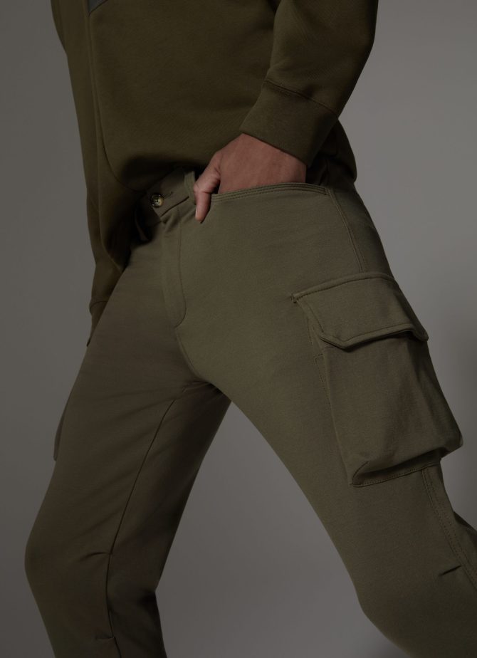 Interlock trousers with maxi pockets - Image 2