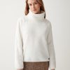 Teddy bear-effect turtleneck sweatshirt - Image 3