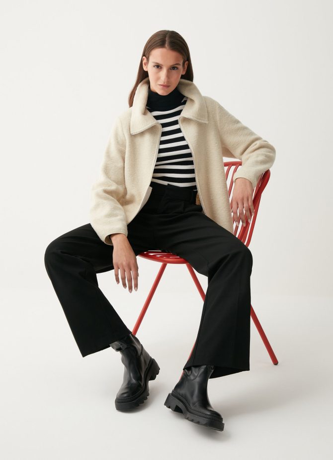 Wool blend turtle neck sweatshirt