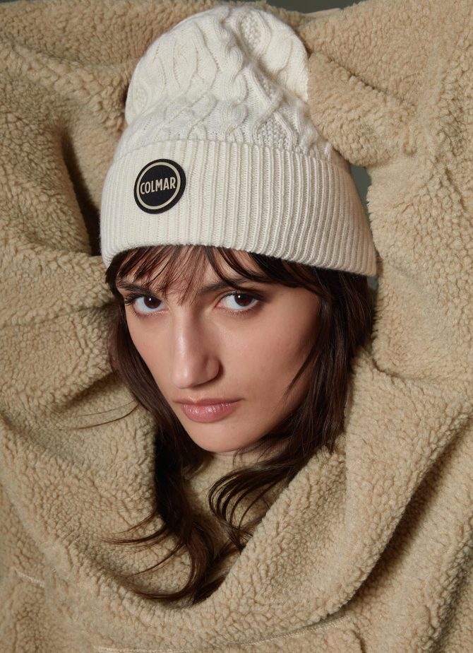 Unisex hat with wide trim