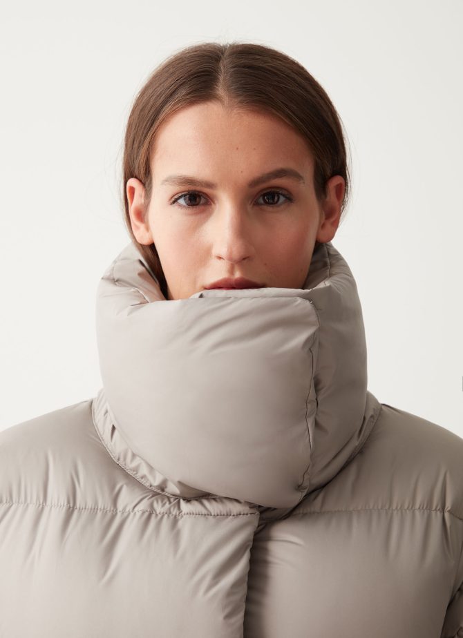 Full-length oversize quilted down jacket with drawstring at the hem - Image 2