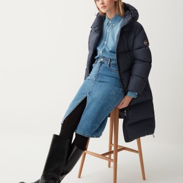 Full-length oversize quilted down jacket with internal drawstring