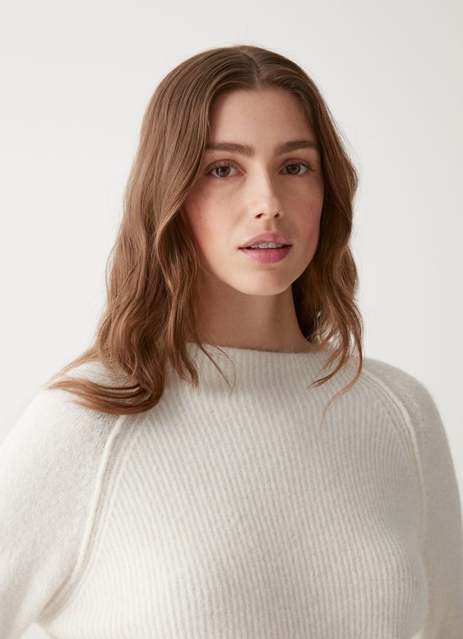 Volcano neck pullover in merino wool - Image 3
