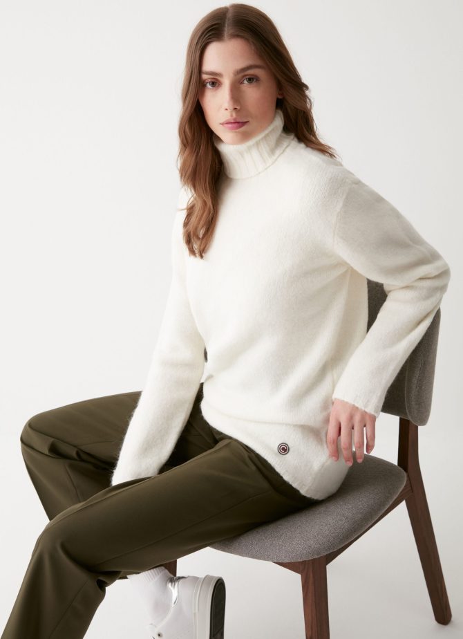 Oversized wool turtleneck - Image 2