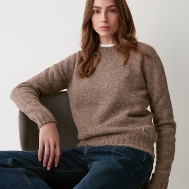 Crew-neck wool jumper