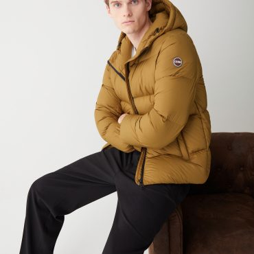 Puffy down jacket with fixed hood